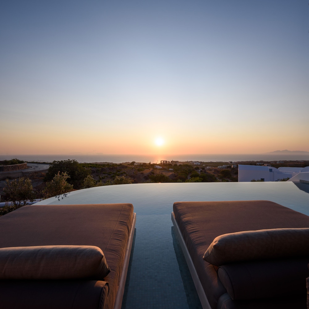 Este Luxury Suites 62/78