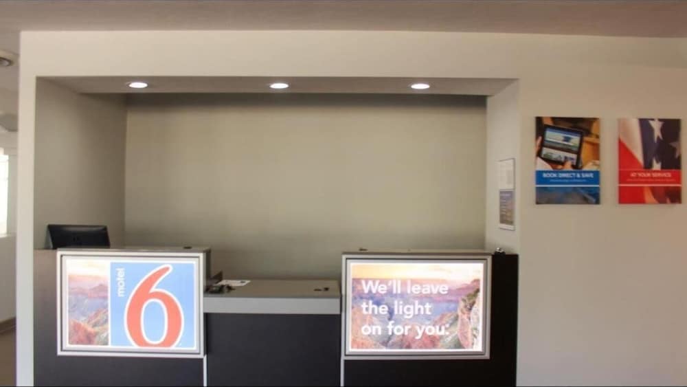 Motel6 Tucson, AZ- Downtown 10/53