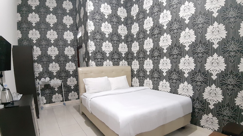 Soreang Hotel by ZUZU 16/61