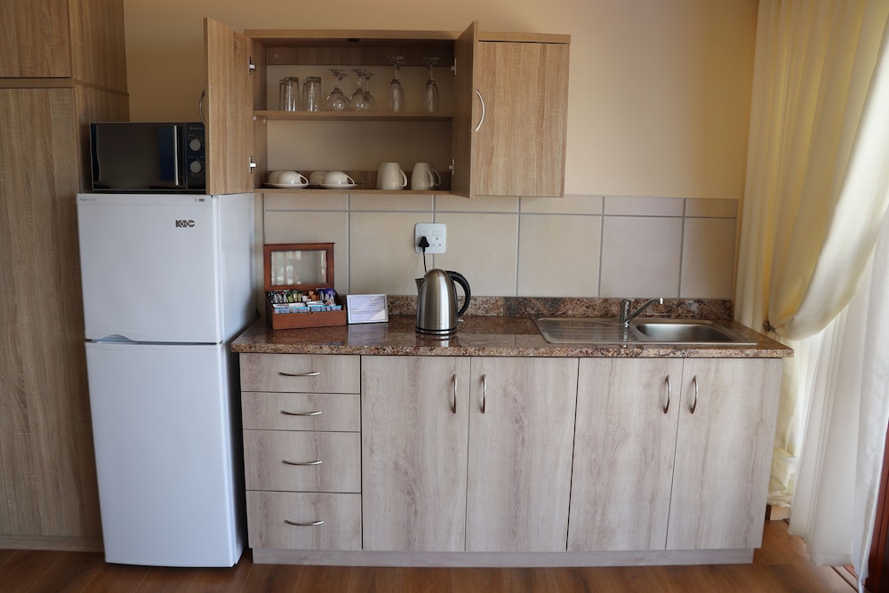 Aquamarine Guest House 28/73