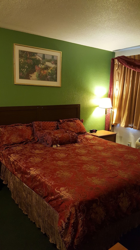 Budget Inn and Suites El Centro 8/34