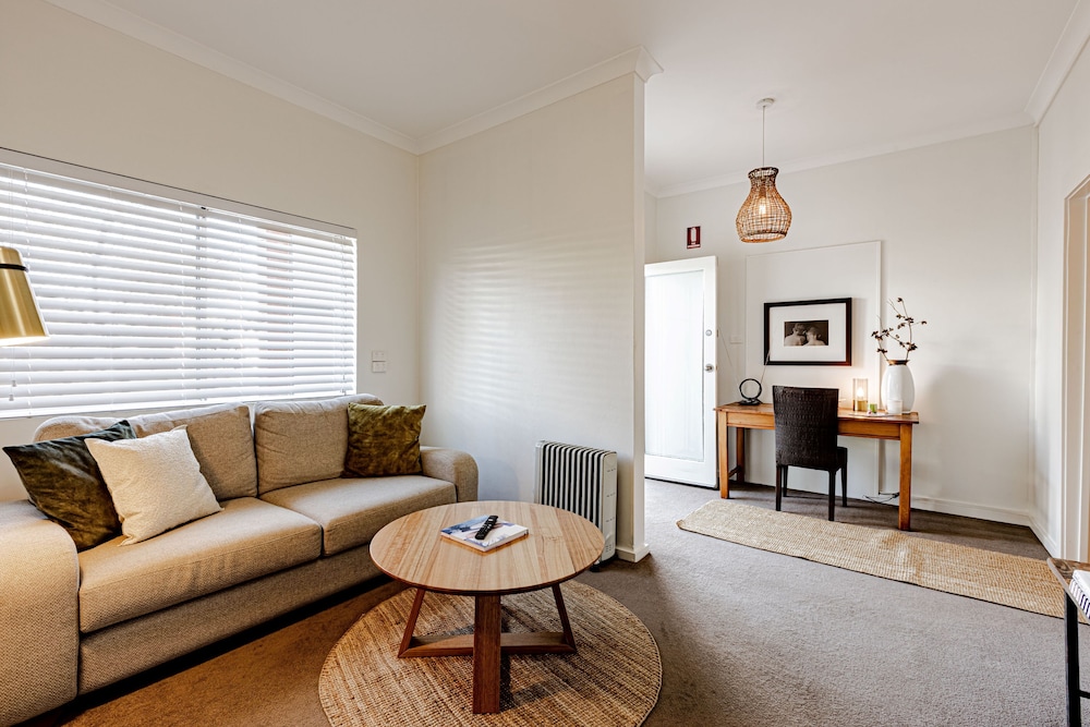 BAY BREEZE BOUTIQUE ACCOMMODATION 54/81