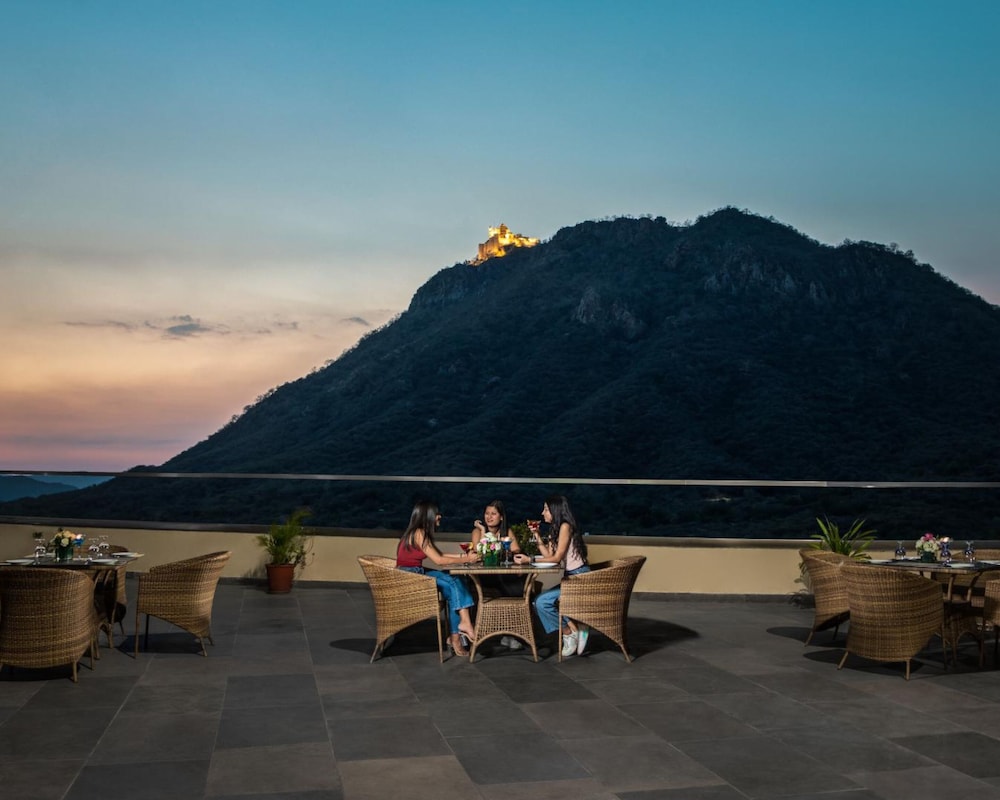 Justa Sajjangarh Resort And Spa 44/50