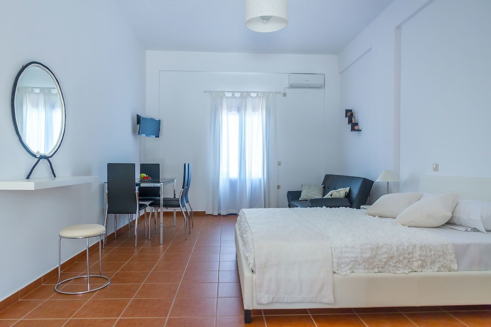 Sigal Villa 8/49