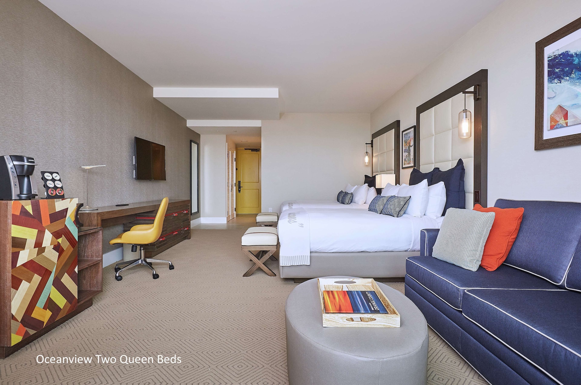 Premium, 2 Queen Beds, Partial Ocean View, Sofa, Balcony, Dolphin Tower