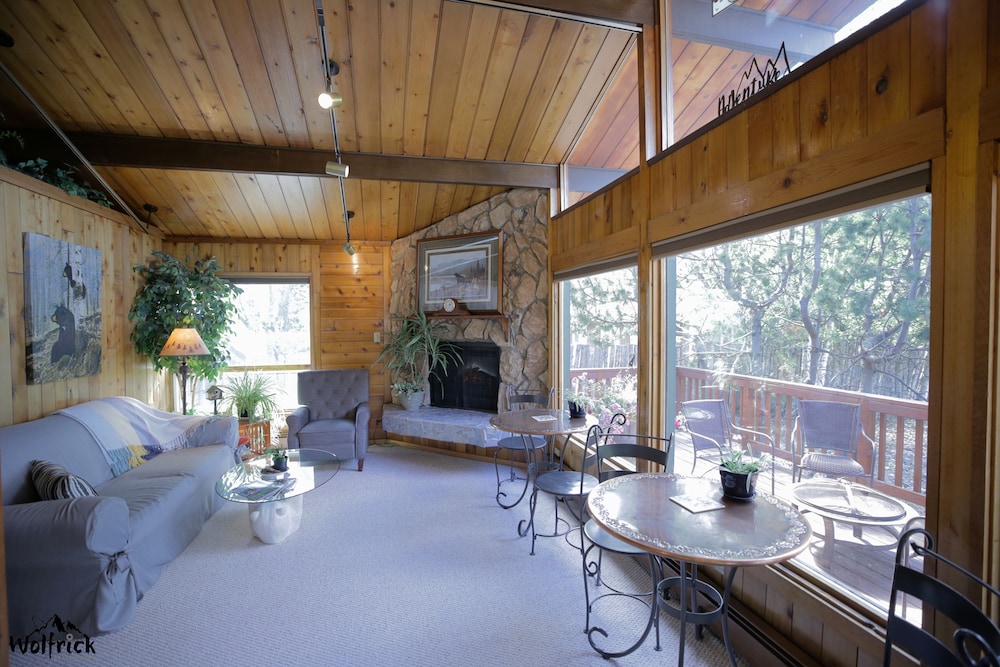 Jewel Lake Bed Breakfast 26/50