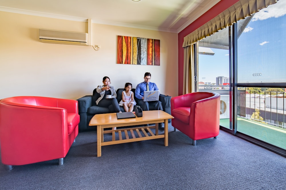 Starwest Apartments Alderney On Hay 33/49