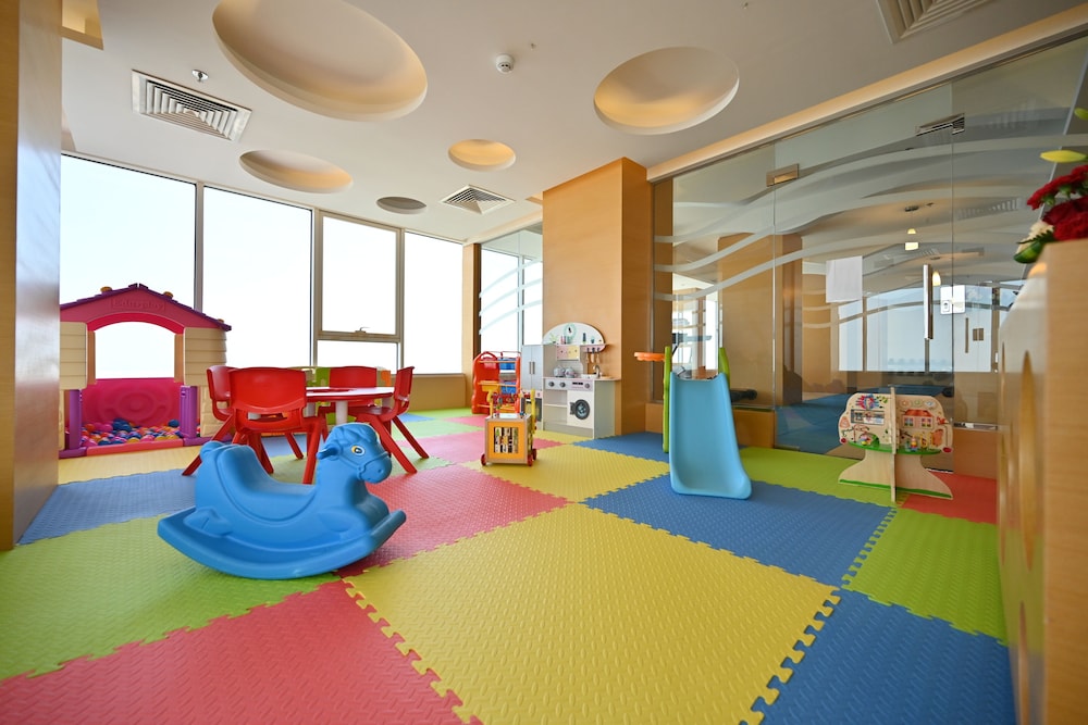 Harbour Suite Hotel 25/33