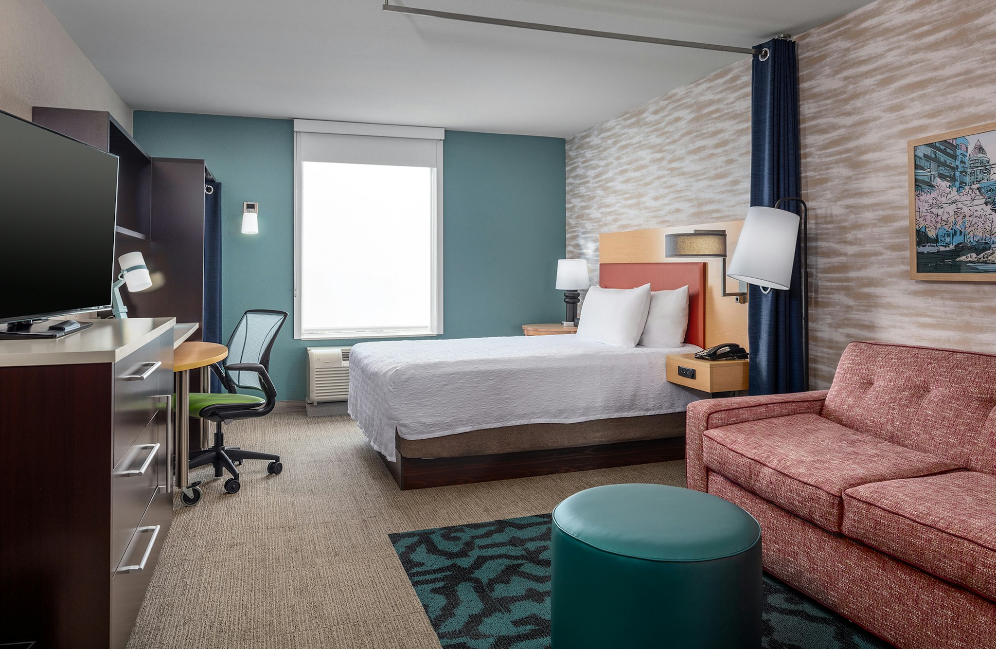 STUDIO, QUEEN BED