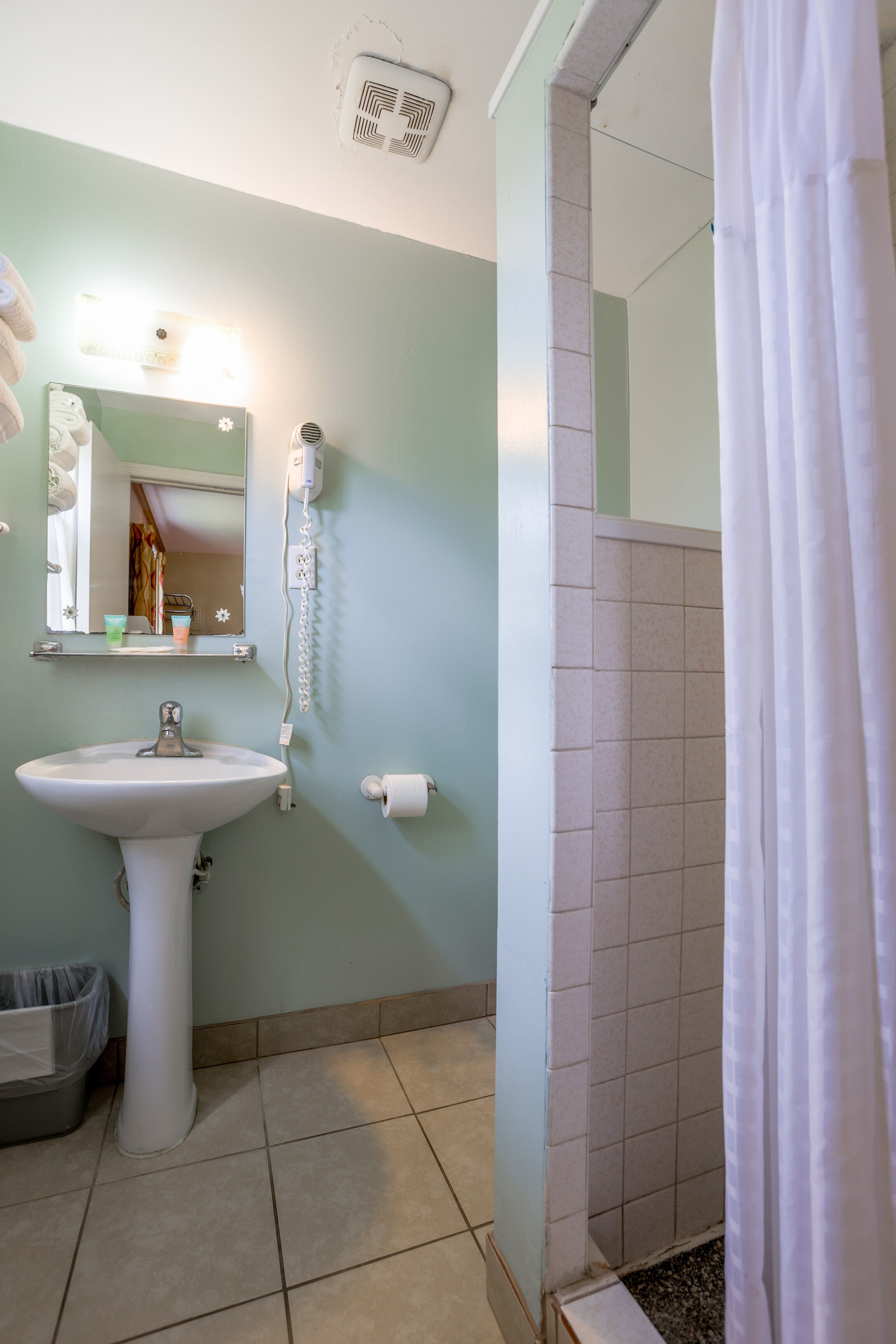 Relax Inn By OYO Natural Bridge I-81 53/54