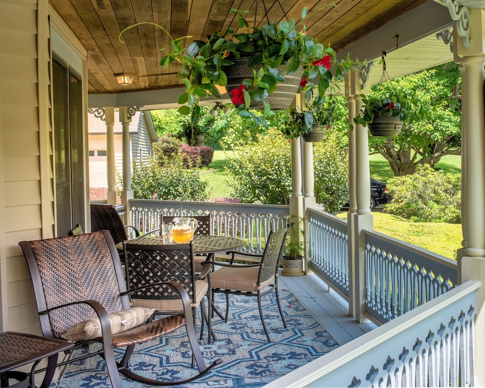 Pleasanton Courtyard Bed and Breakfast 25/49