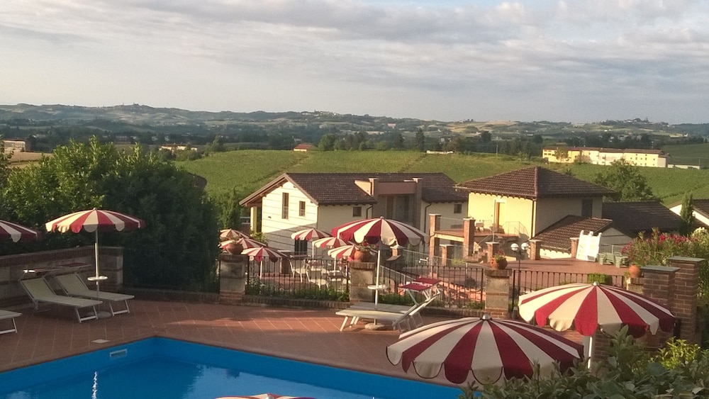 Ariotto Village 3/51