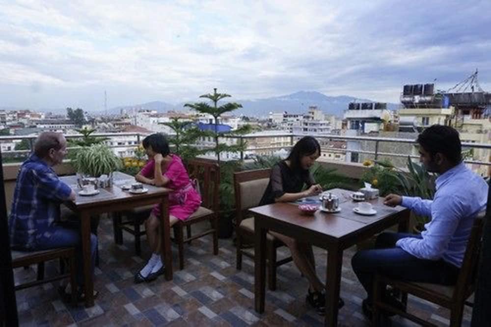 Hotel Everest Nepal 50/64