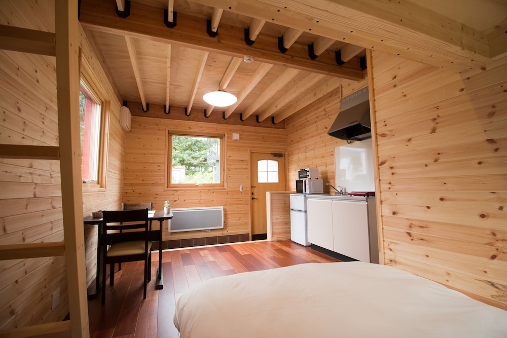 Brick House Furano 8/37