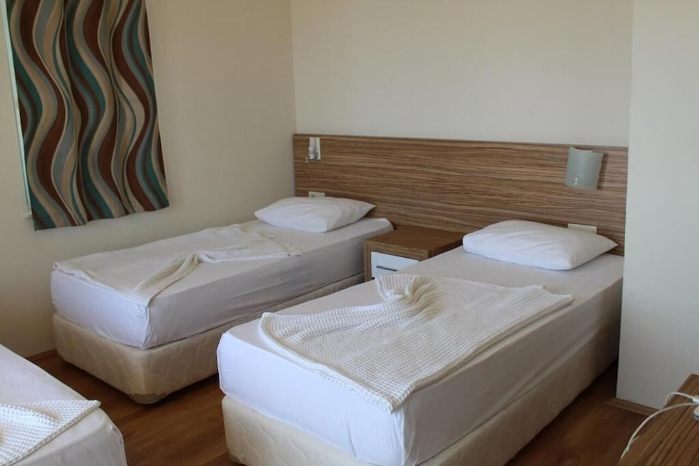 Yucesan Hotel 16/50