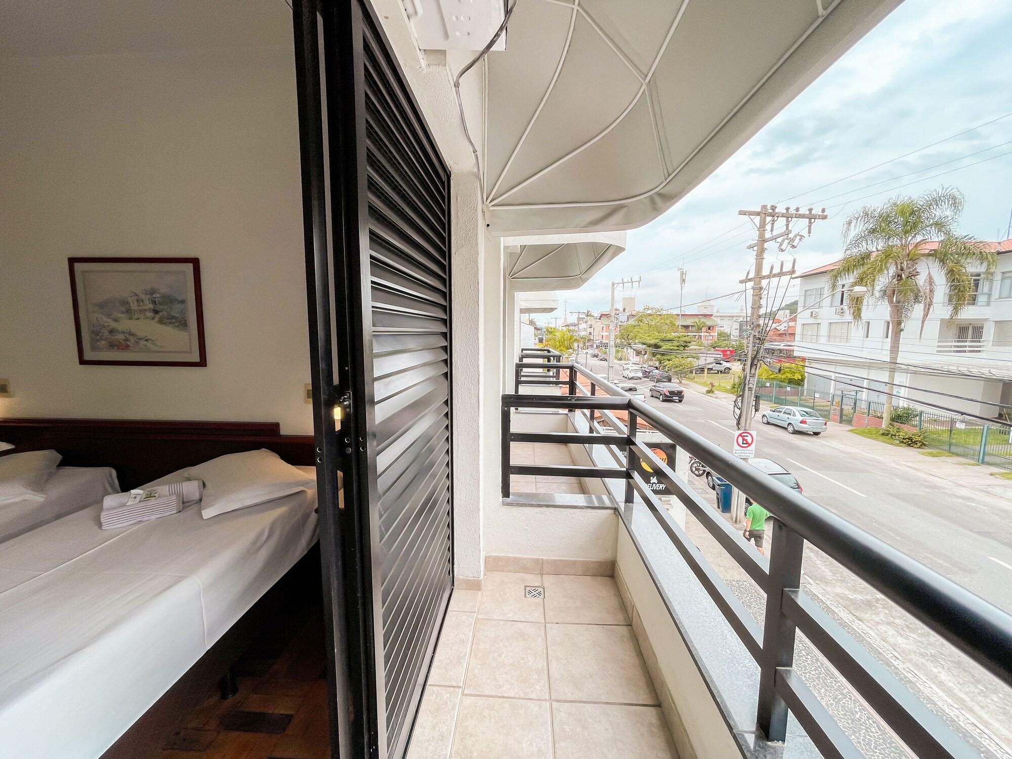 Canas Gold Hotel 11/50