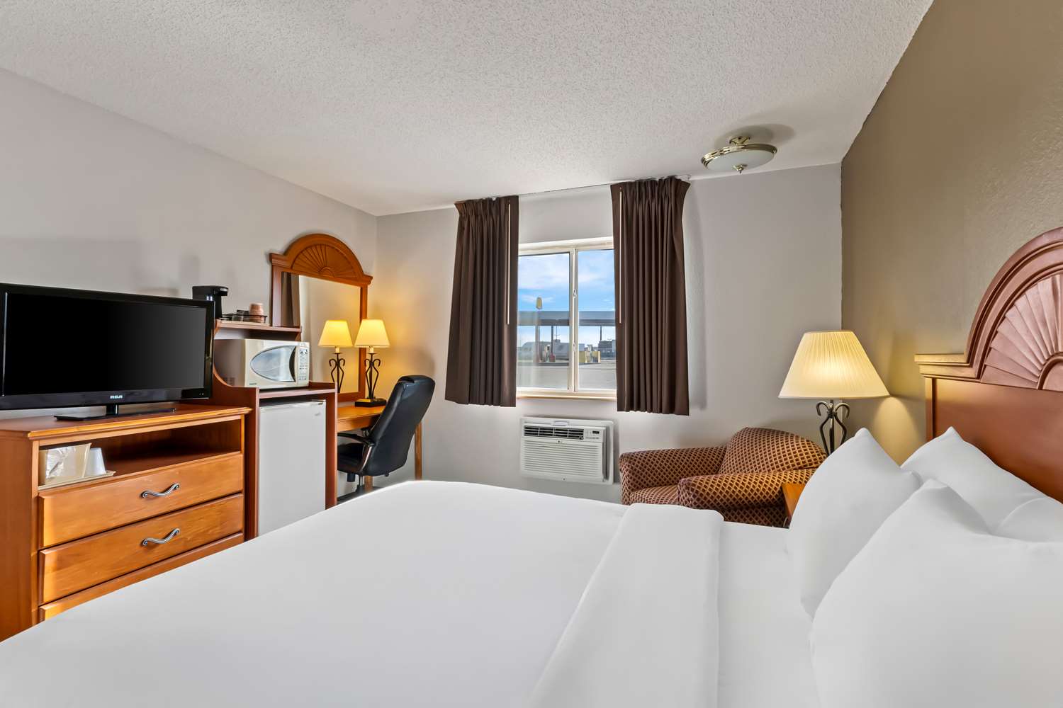 غرفة بسرير مزدوج لذوي الإعاقة، Quality Inn Sidney I-80 3/3