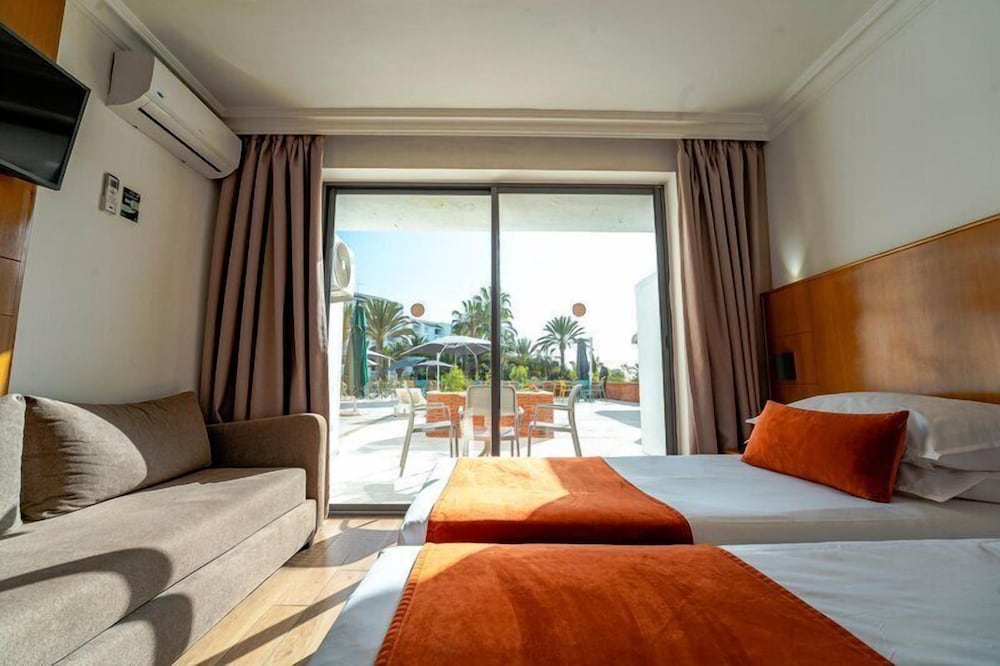 غرفة سوبيريور بسرير مزدوج مع أريكة، Argana Hotel 1/10