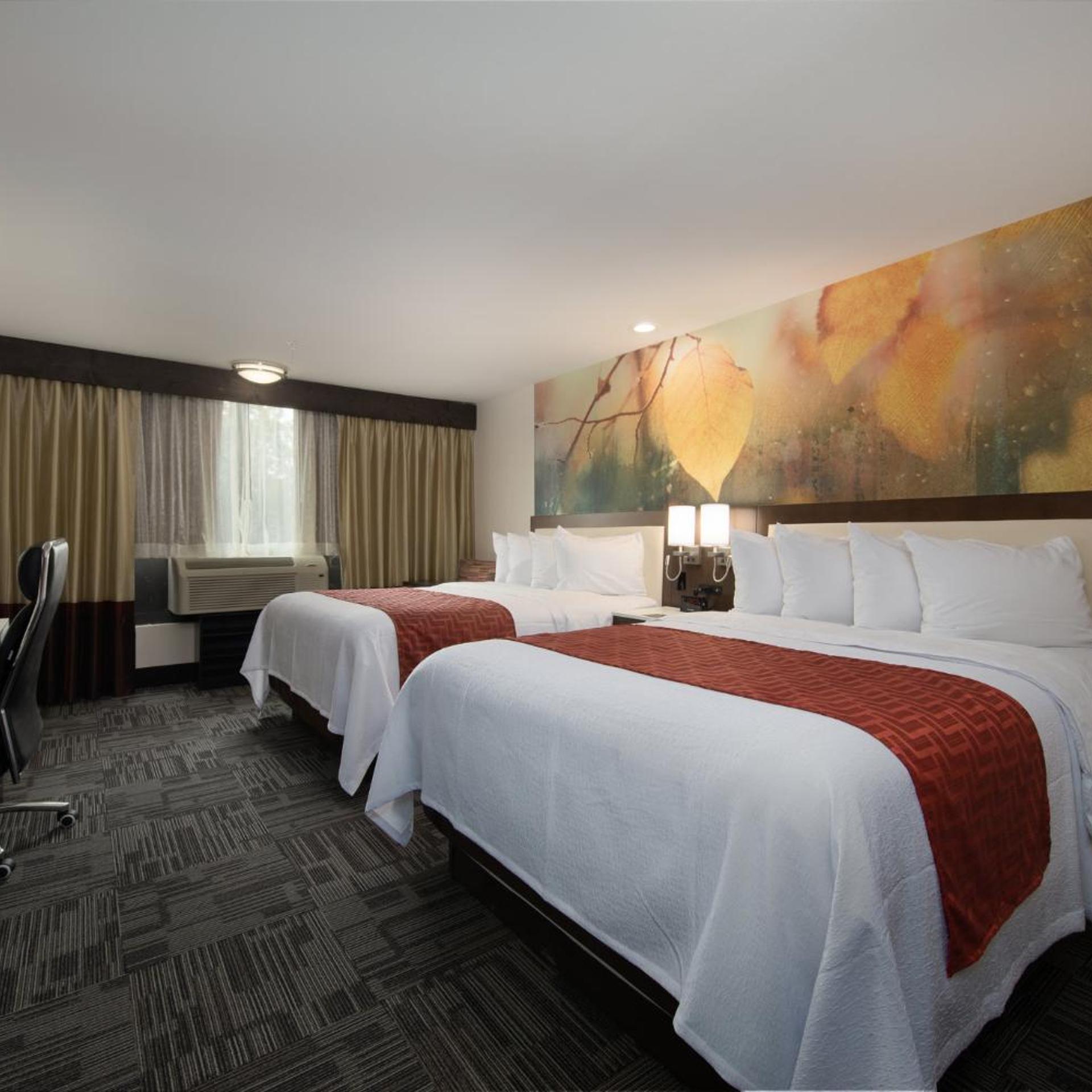 Room, 2 Queen Beds, Pool Side