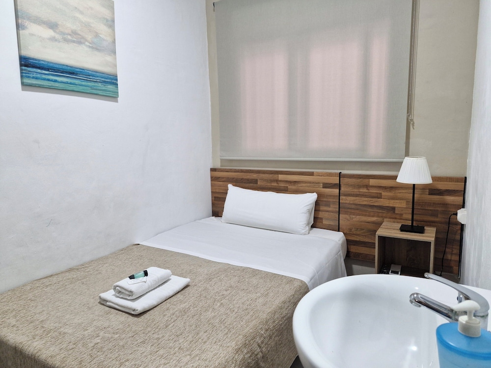 Hostal El Kano 50/50
