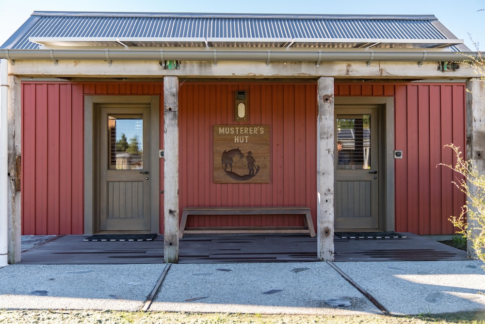 The Headwaters Eco Lodge 3/49