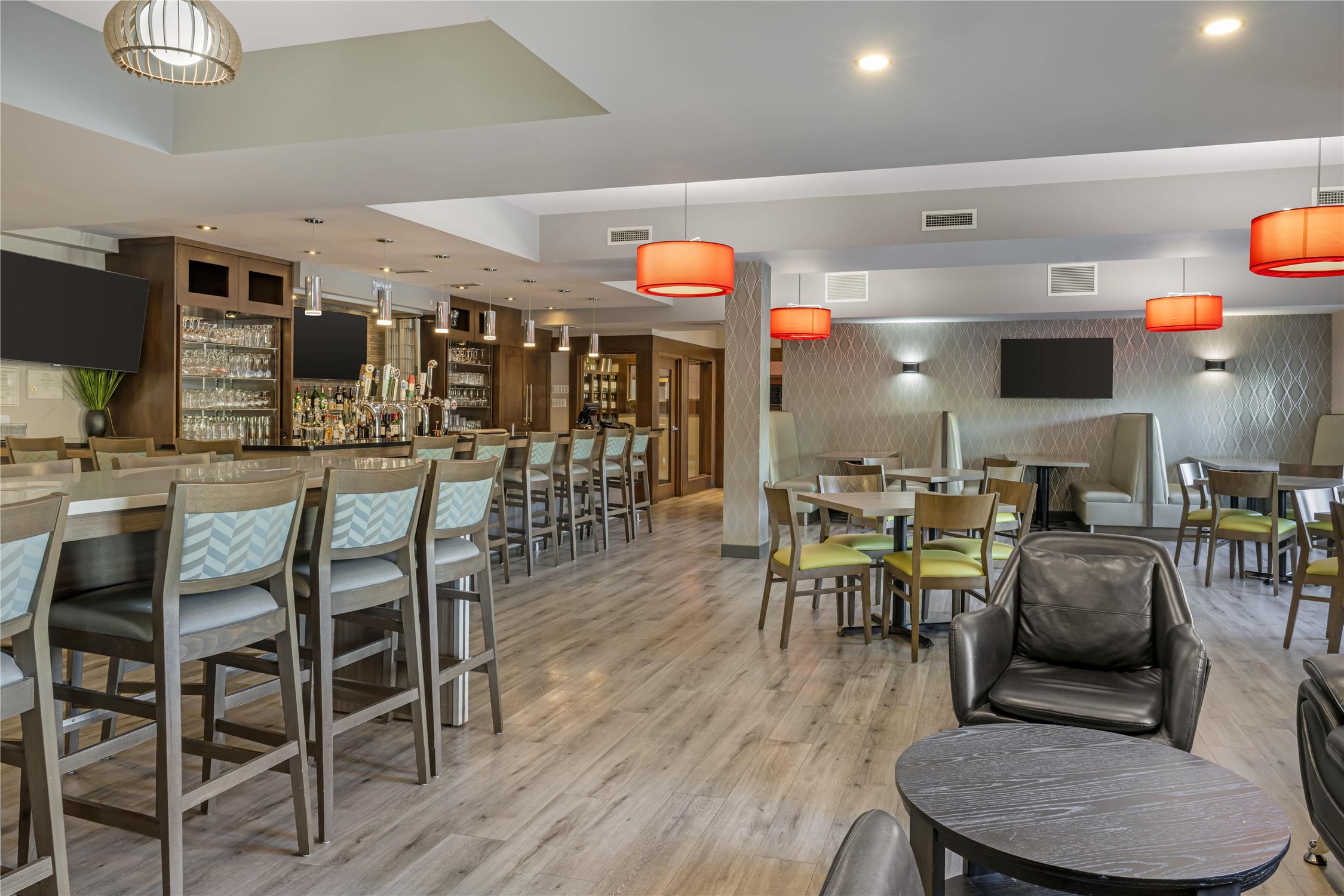 Best Western Plus Dartmouth Hotel Suites 25/42