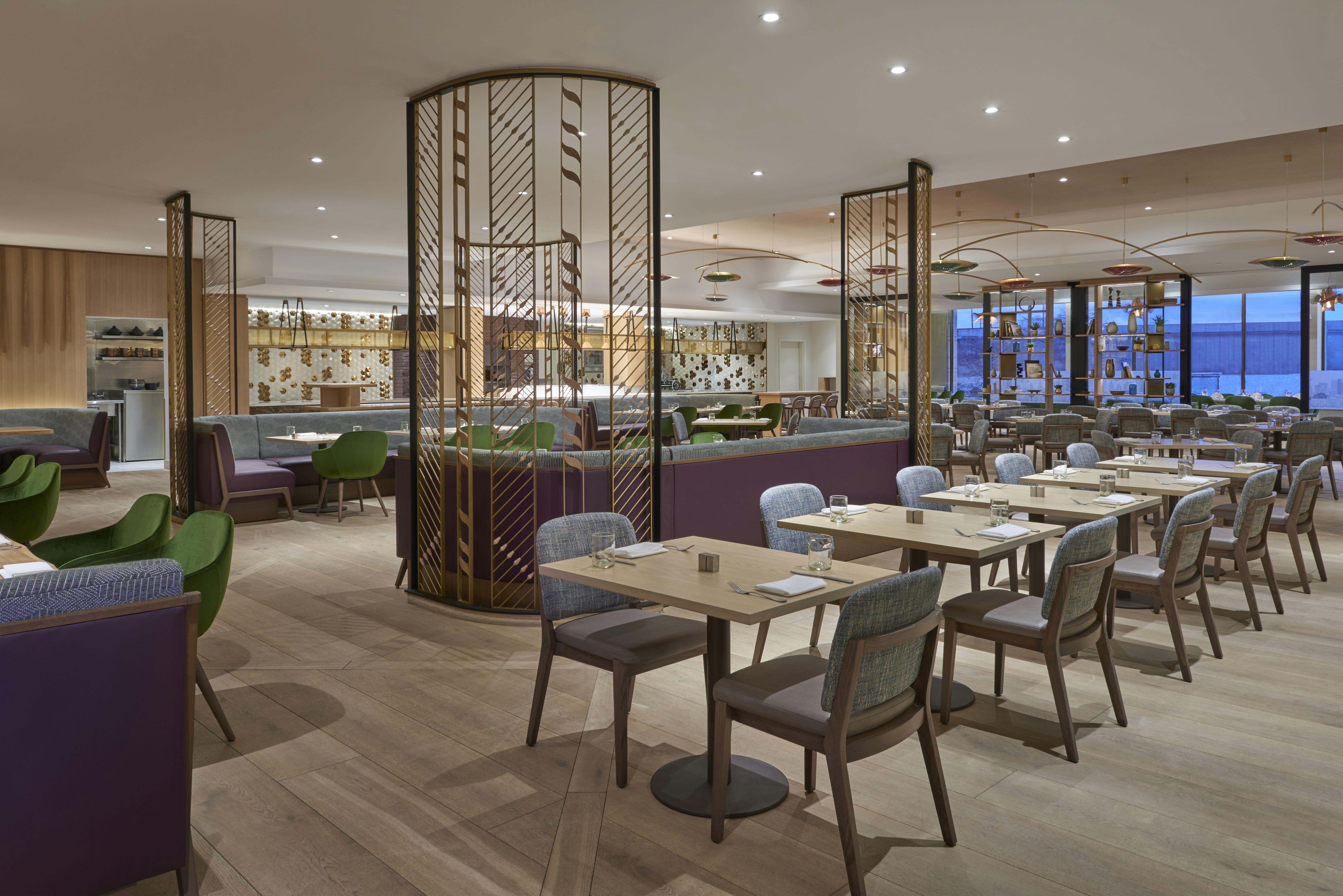 Hilton Toronto Airport Hotel & Suites 54/79