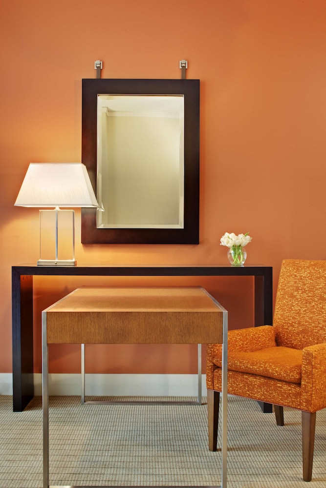 Fairmont Pittsburgh 63/75