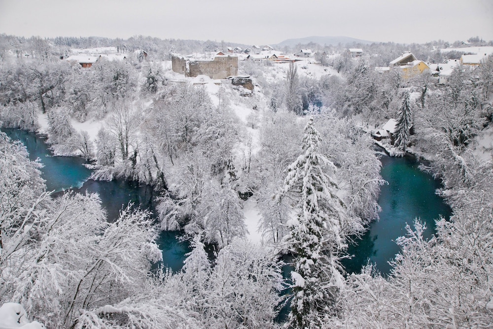 Hotel Mirjana & Rastoke 67/72
