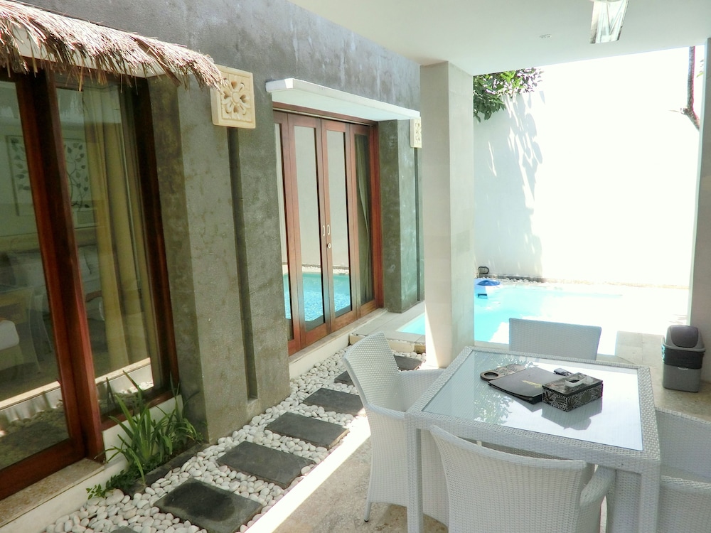JAS BOUTIQUE VILLAS 37/37