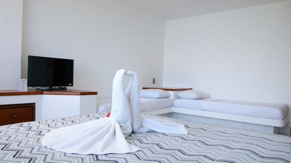 Hotel Aristos Acapulco 40/50