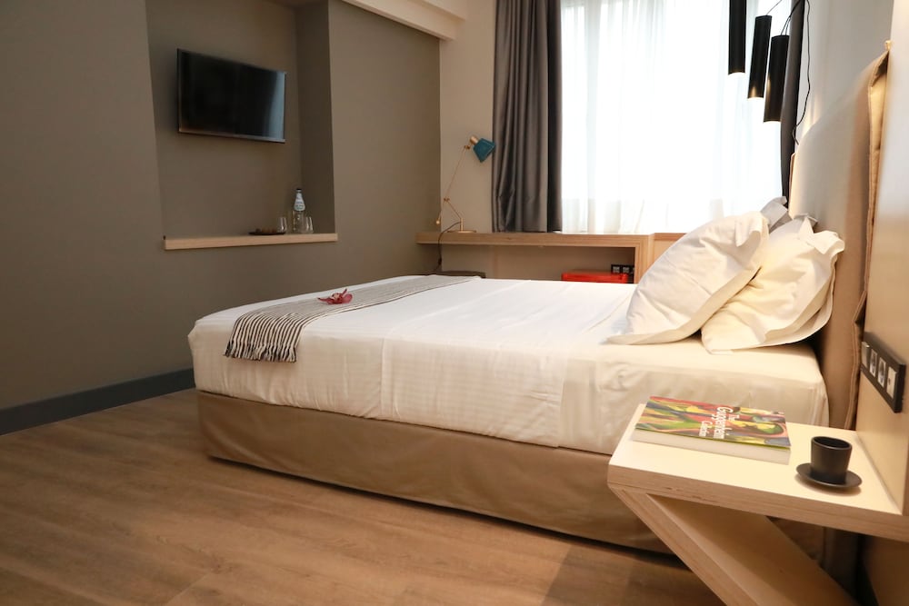 St Bjur Suites 16/50