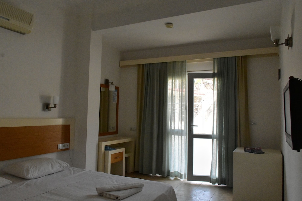 Diana Suite 20/47