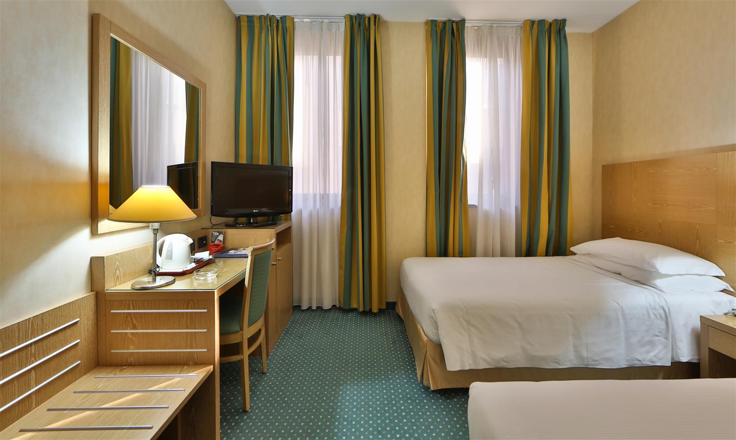 Best Western Cavalieri Della Corona Hotel 17/55