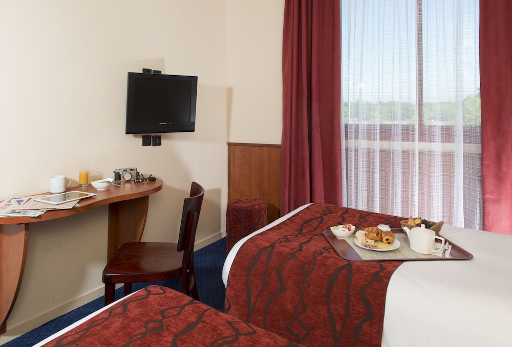 Brit Hotel Nantes La Beaujoire - L Amandine 59/62