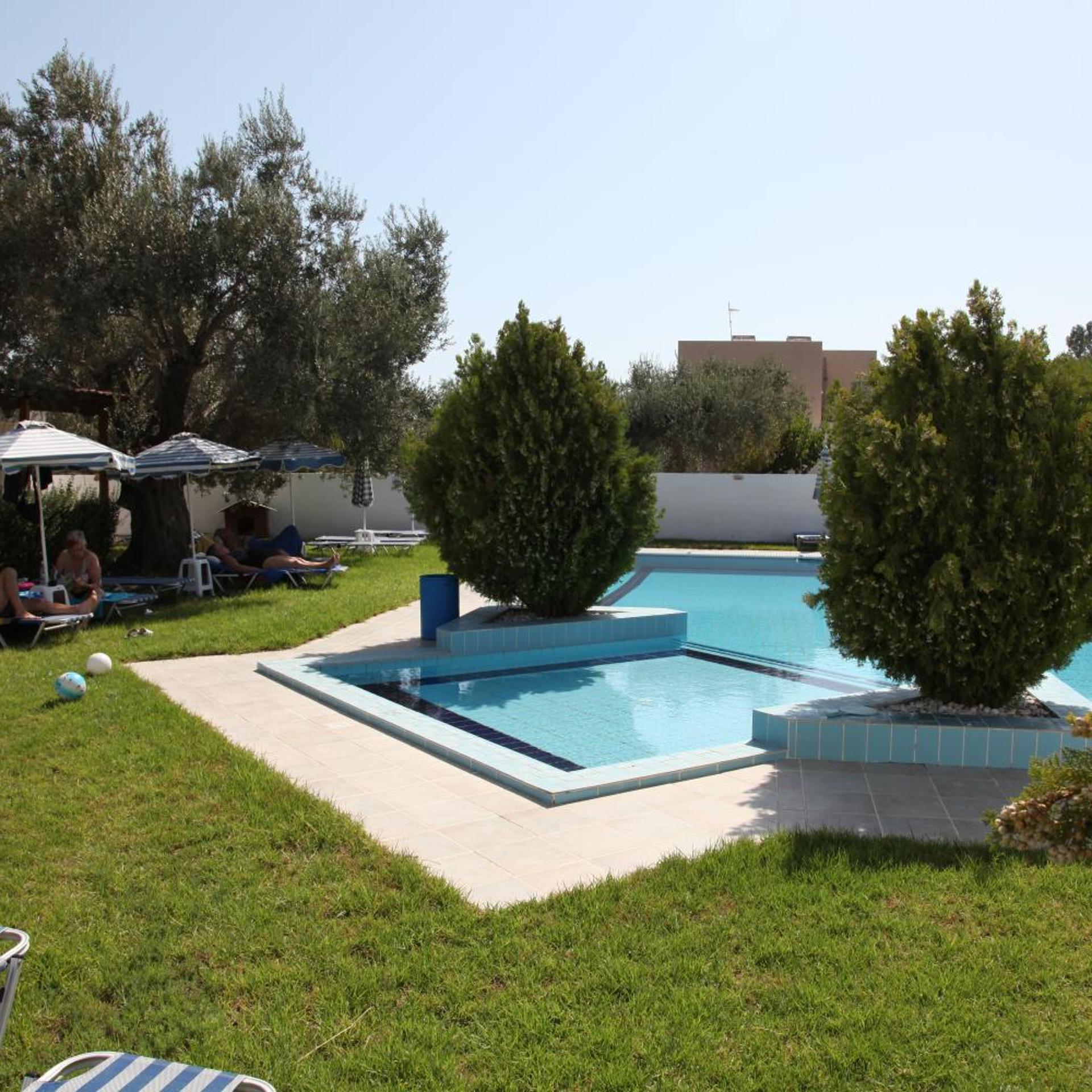 Despina Hotel 27/29