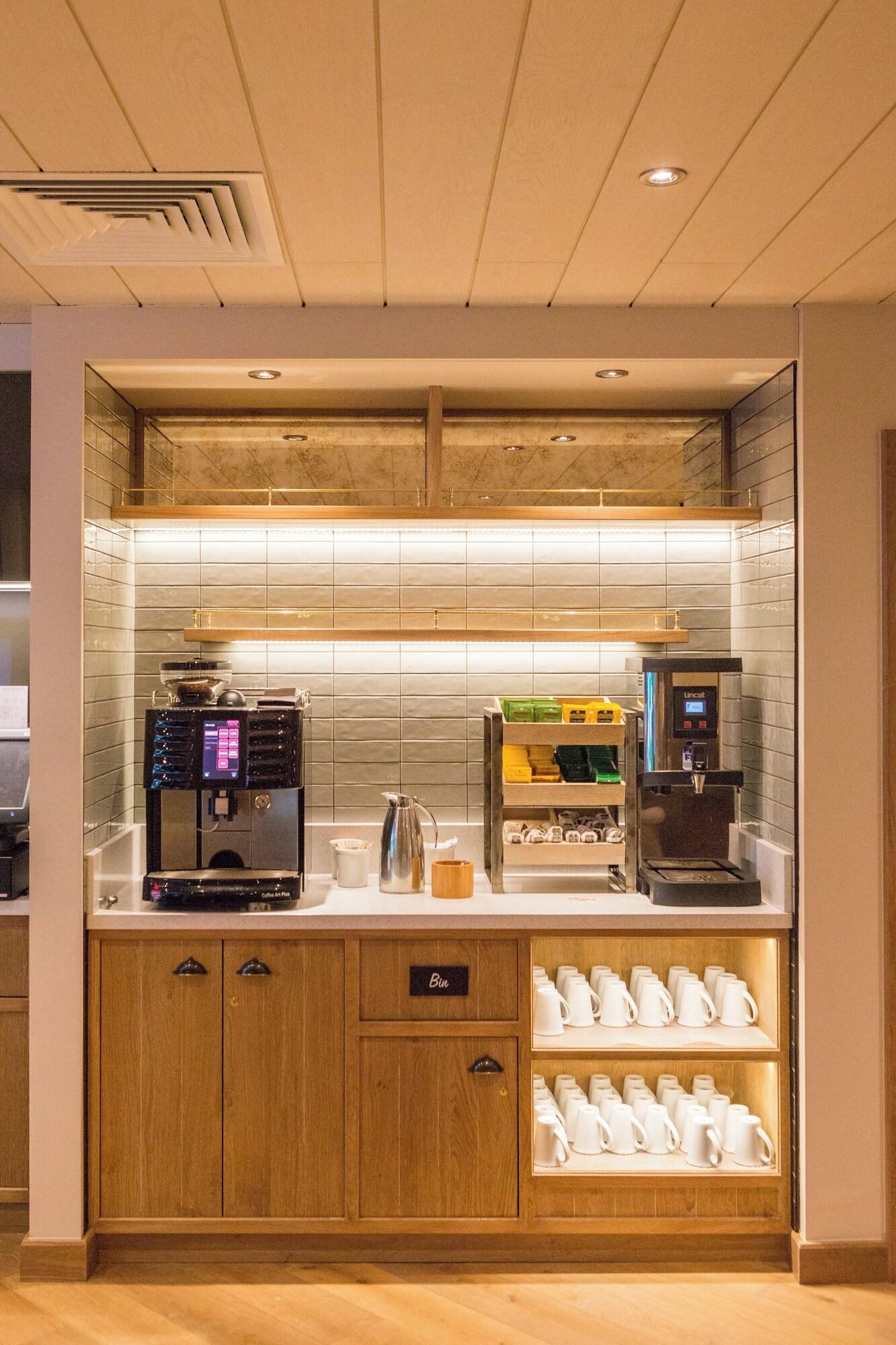 Hub by Premier Inn London Westminster, St James's Park 7/40