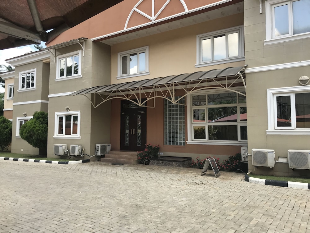 Casa Valleta Guest House & Apartments 3/50