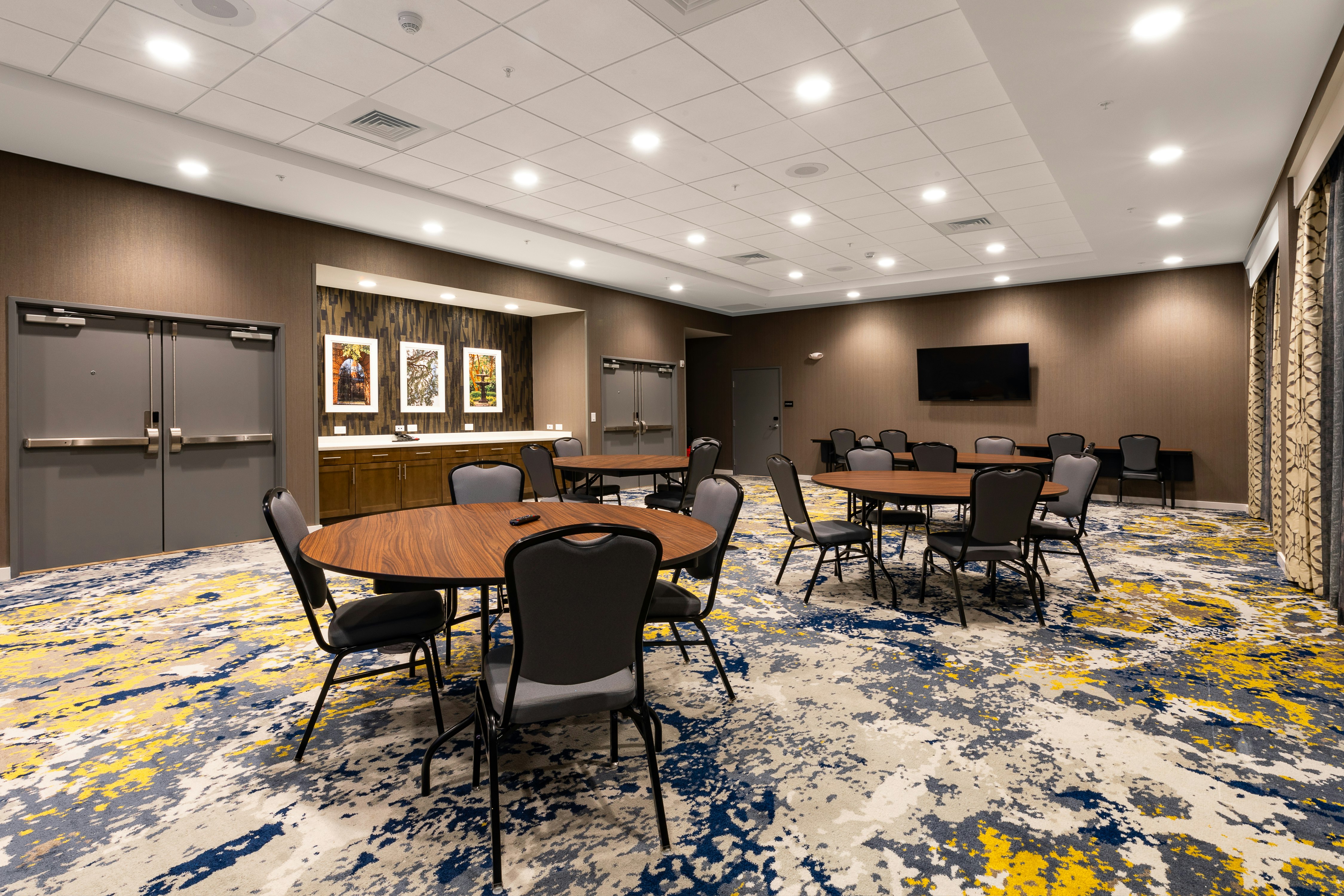 Hampton Inn & Suites Columbia Killian Road 67/78