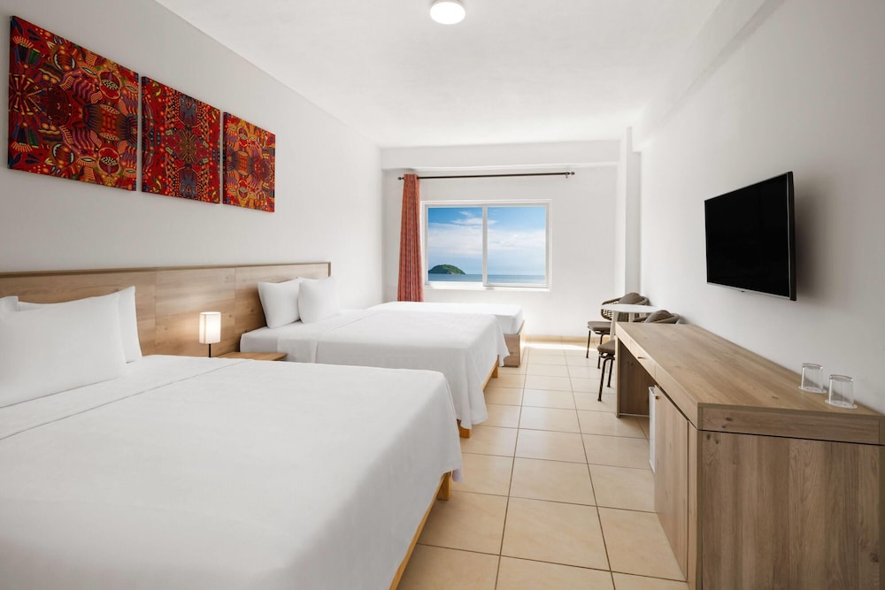 Decameron Isla Coral Guayabitos Ramada All Inclusive Resort 18/48