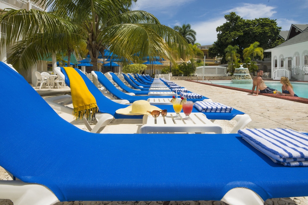 Sea Garden Beach Resort in MONTEGO BAY
