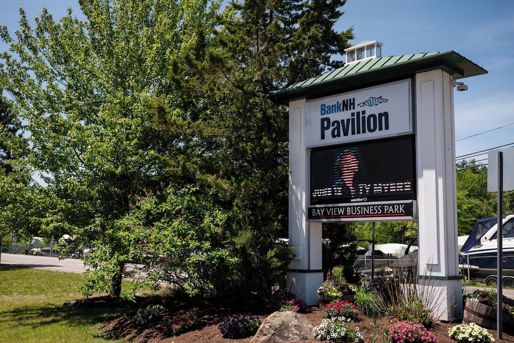 Fireside Inn and Suites Gilford 2/54