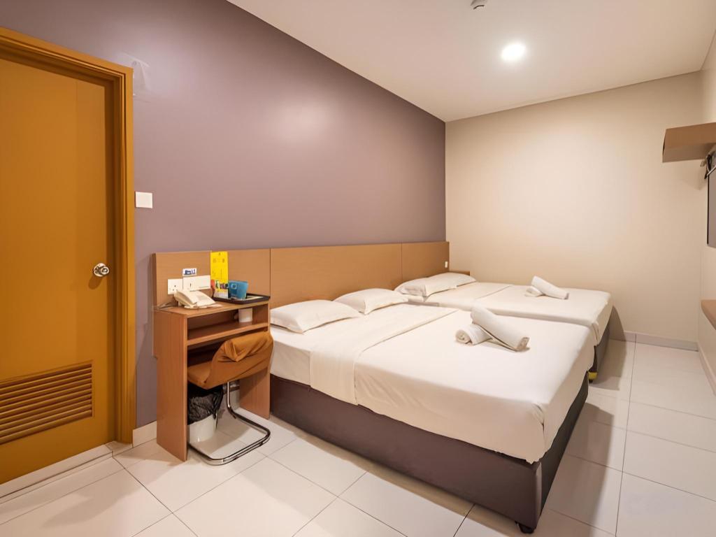 Swing & Pillows at PJ21 Petaling Jaya 17/34
