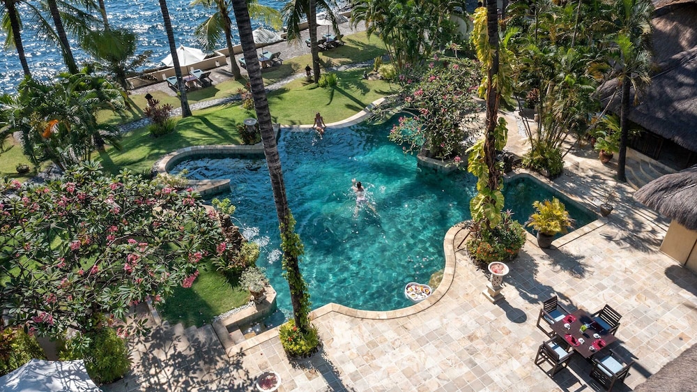 Alam Anda Ocean Front Resort And Spa 39/50