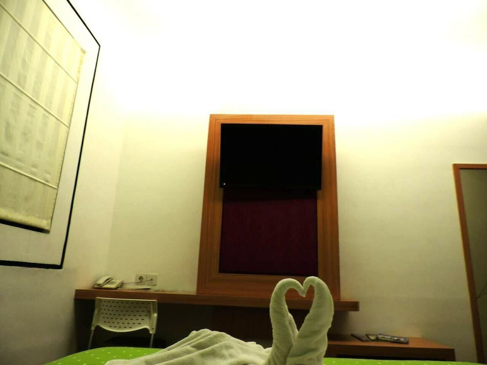 Arbor Biz Hotel 52/58