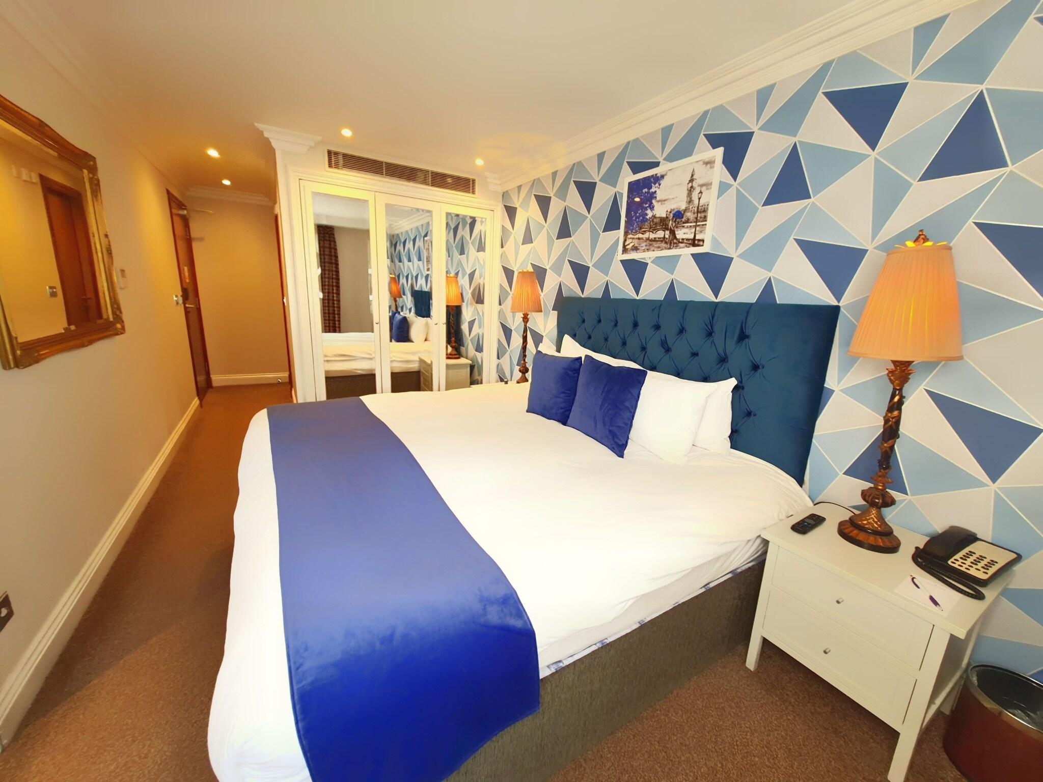Space, Deluxe, Double Bed, Sofa, High Floor، Ashburn 7/10