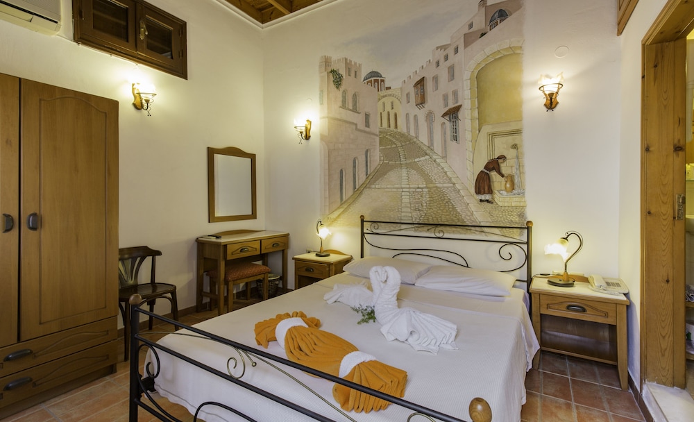 Camelot Traditional And Classic Hotel 13/56
