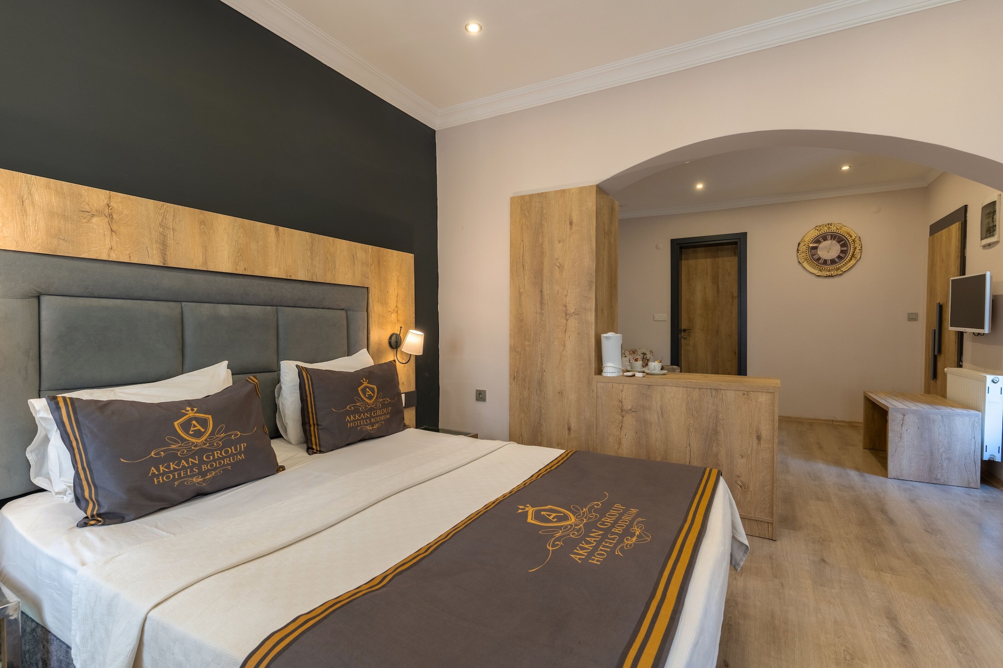 غرفة عائلية بسرير مزدوج مع أريكة، AKKAN LUXURY HOTEL 2/8