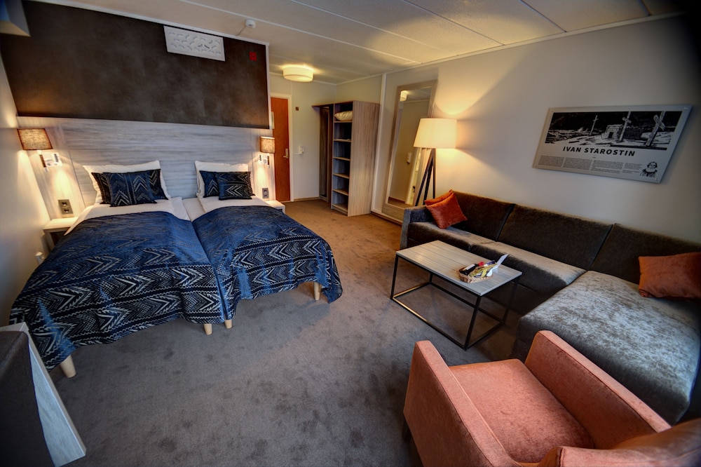 Radisson Blu Polar Spitsbergen 47/67