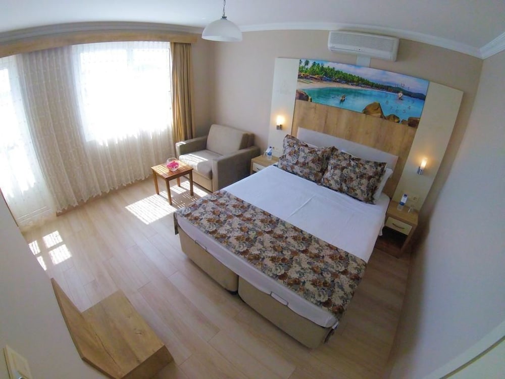Akkan Beach Hotel 23/68
